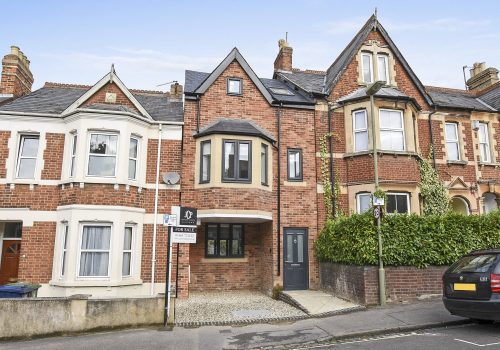 divinity (9) Builders in Oxford